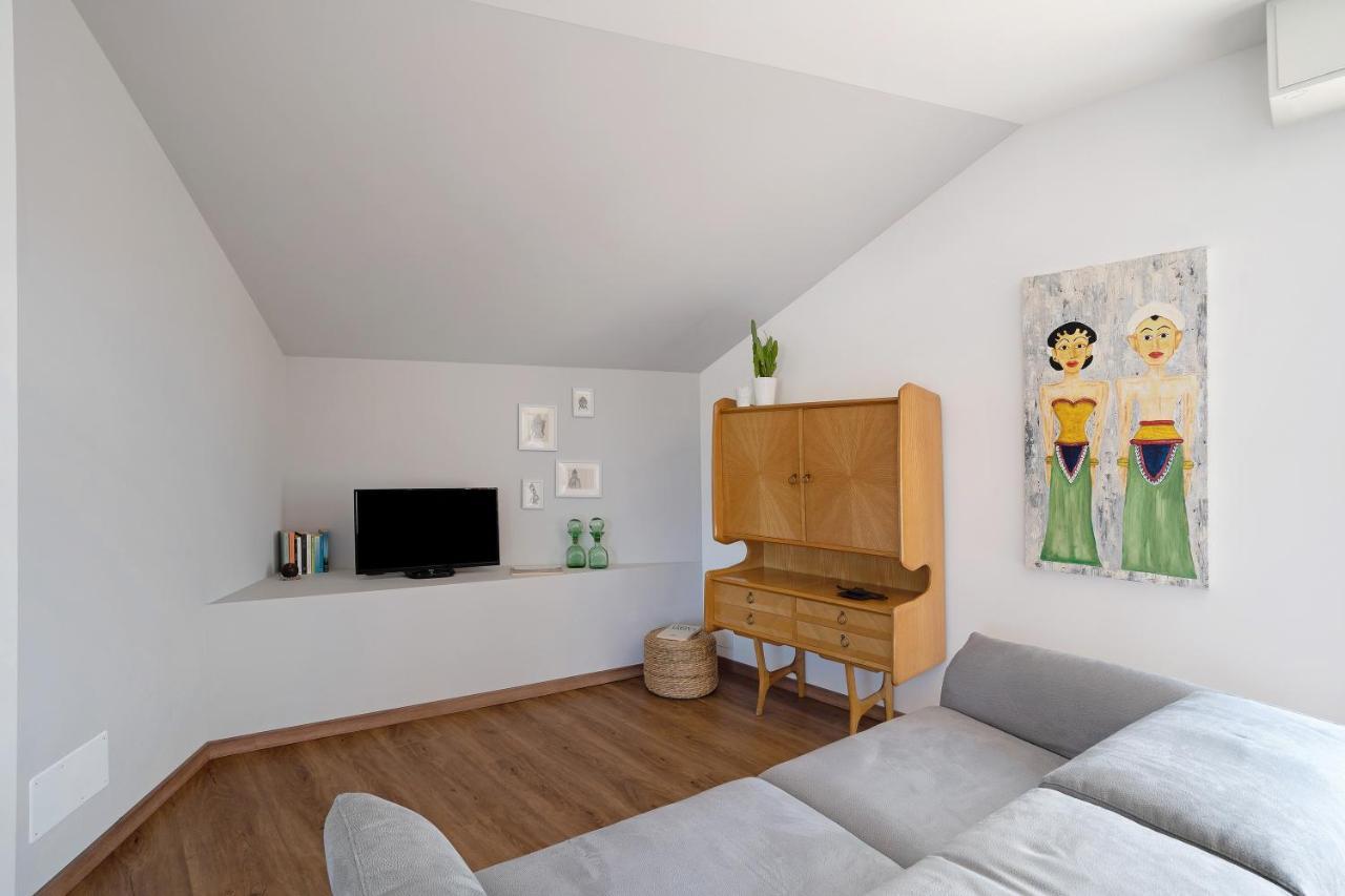 La Casa Del Riccio Apartment Arona Exterior foto